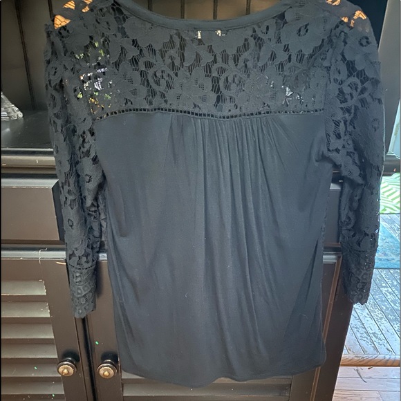 New Lucky Top never worn. - Picture 3 of 3